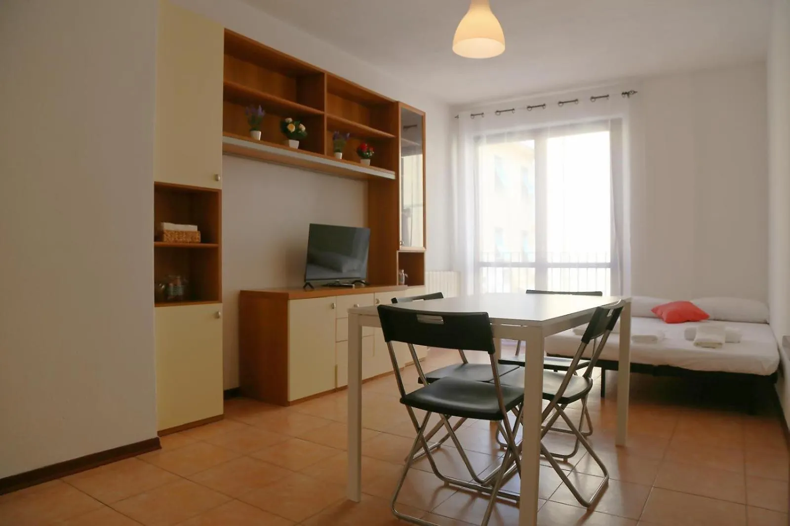 Agostino Airport Apartament Pise